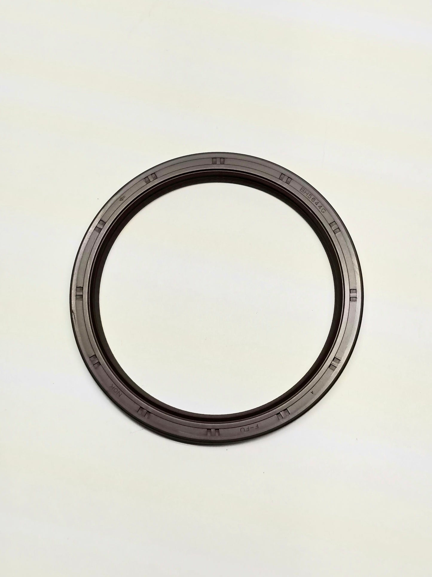 Mitsubishi Rear Main Oil Seal Evo 4-9/DSM 7-Bolt.