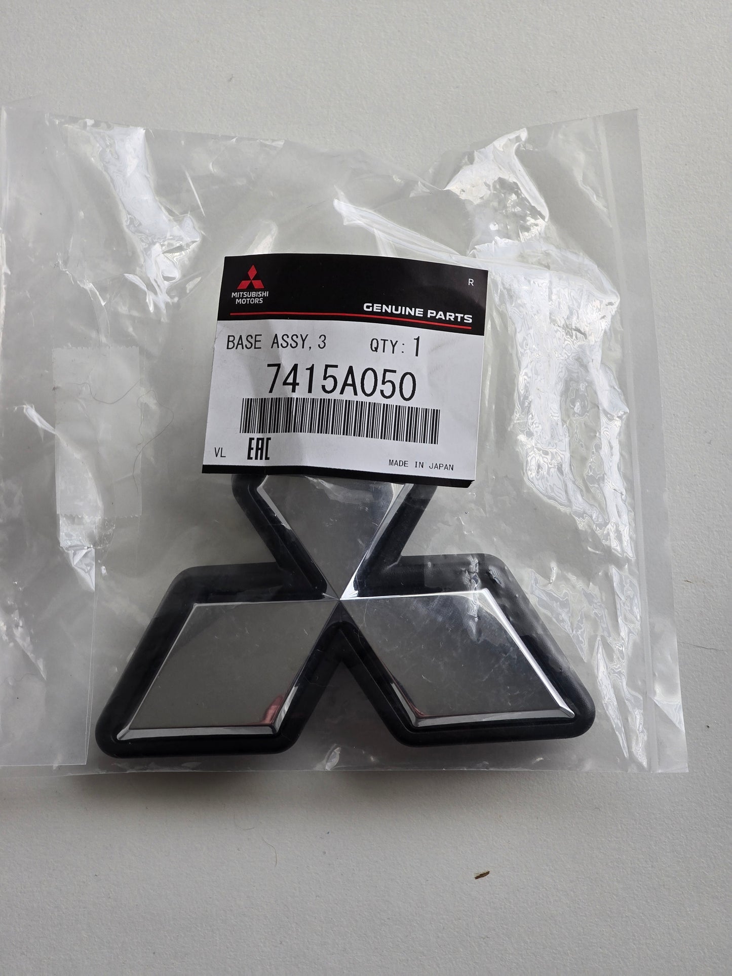 Mitsubishi Front Bumper Diamond Emblem Evo 9