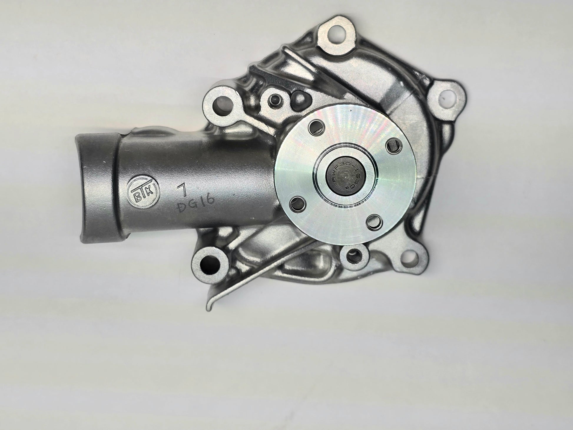 Evo 8 Water Pump. Include o-ring and gasket